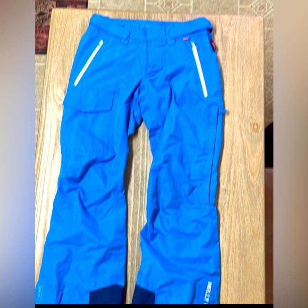 Helly Hansen Ski Pants With RECCO Advanced Rescue Reflector - MENS size Small